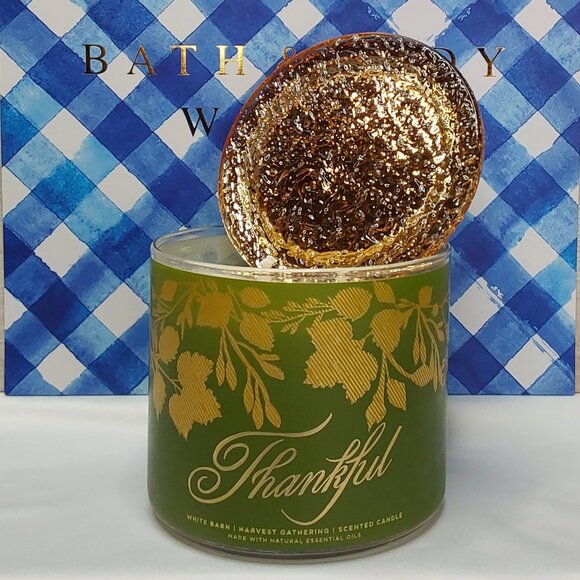 WHITE BARN 3-WICK CANDLE 'HARVEST GATHERING' w/DECORATIVE TOP & WRAP - Picture 1 of 16